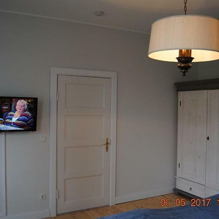 Ruhige Ferienwohnung in der City Kiel Exterior foto