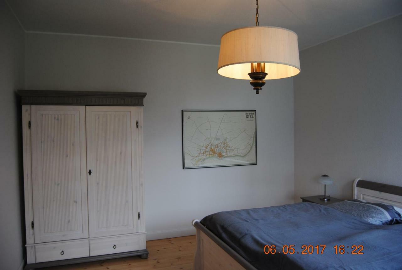 Ruhige Ferienwohnung in der City Kiel Exterior foto